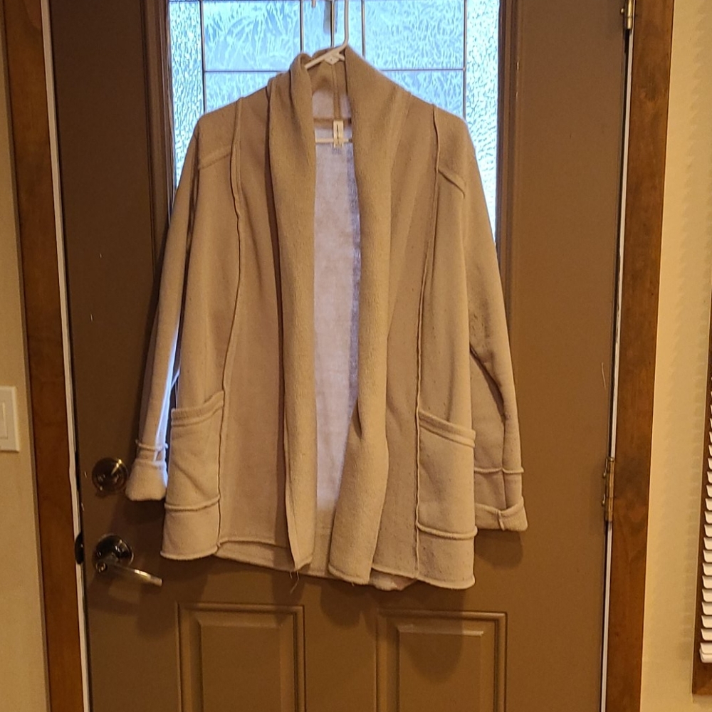Light weight jacket - Picture 2 of 2